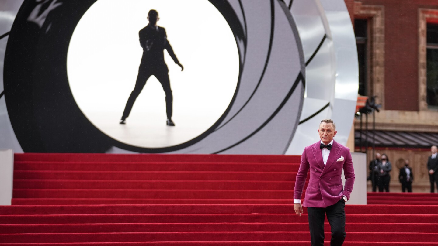 what-to-know-about-the-next-james-bond-movie-now-that-denis-villeneuve-will-direct-it