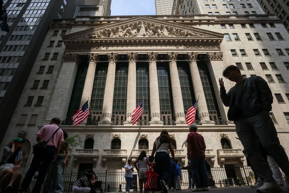 bofa’s-hartnett-sees-risk-of-stock-bubble-on-fed-pivot,-tax-cuts