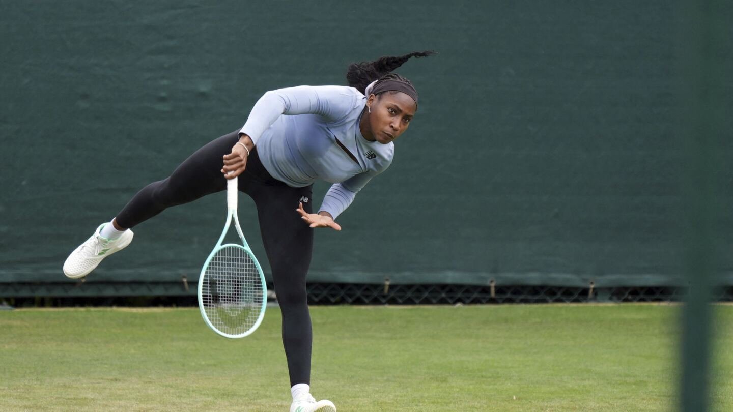 wimbledon-2025:-coco-gauff-and-carlos-alcaraz-give-tennis-two-young-superstars