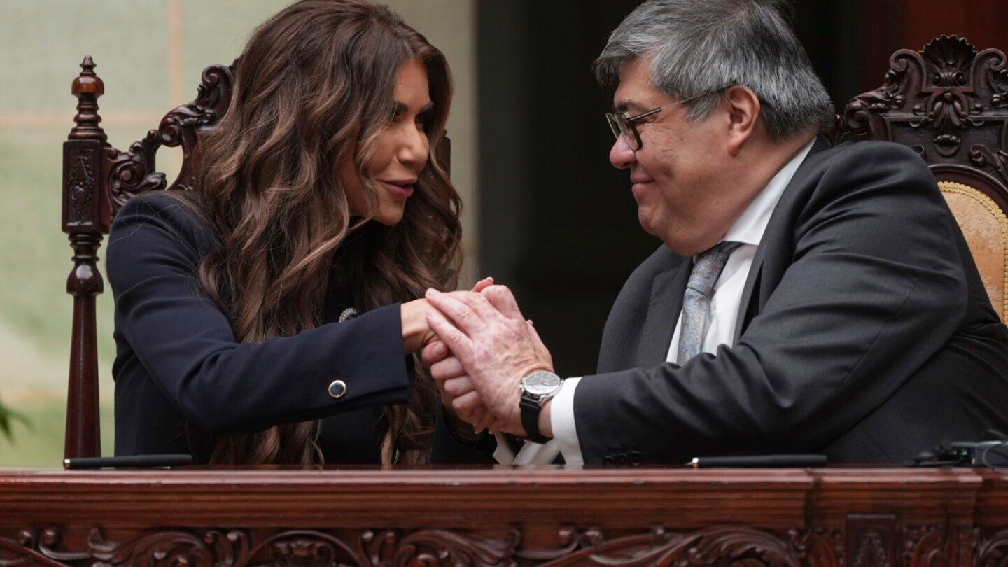 us-signs-agreements-with-guatemala-and-honduras-to-take-asylum-seekers