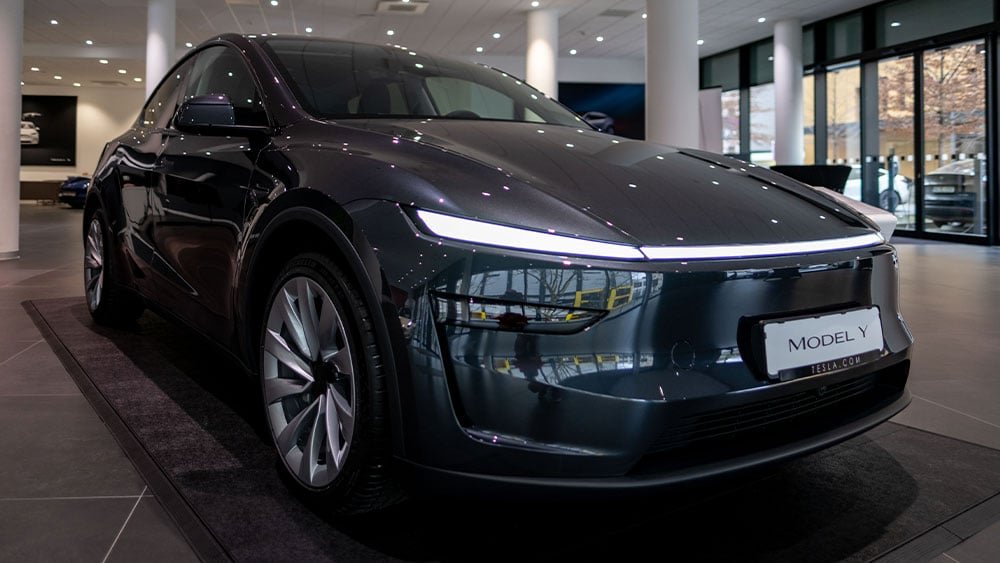 what-to-do-as-stock-market-hits-highs;-tesla-deliveries-due