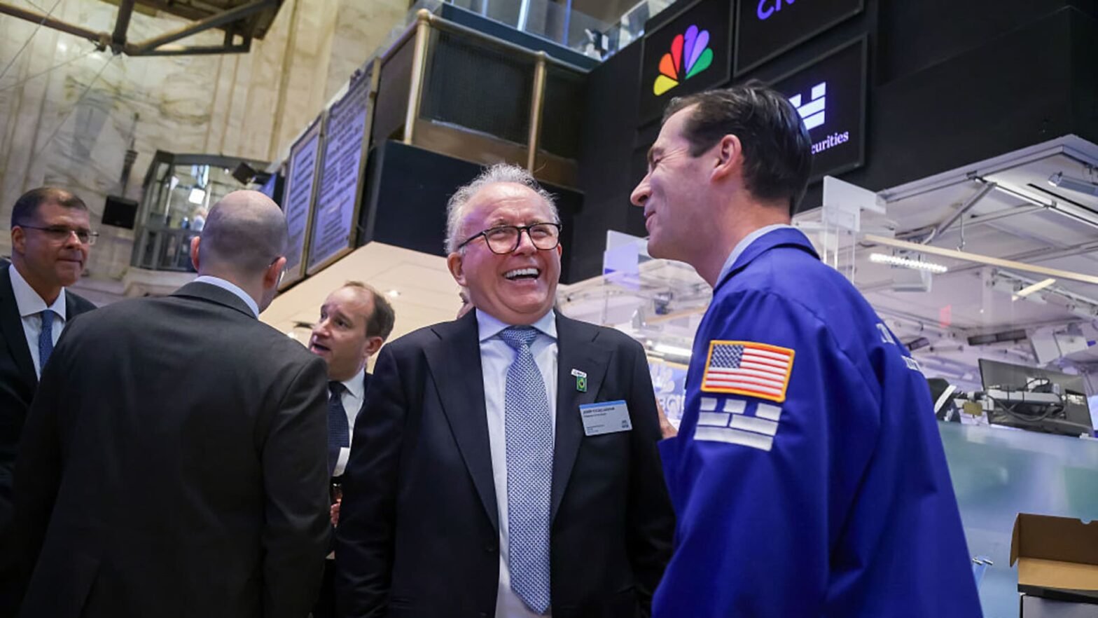 stock-market-reclaims-february-record-peak-how-the-fundamentals-and-technicals-look-now-vs.-then