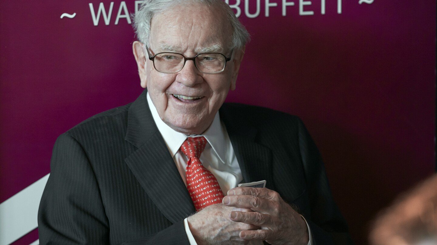 warren-buffett-announces-$6-billion-in-donations-to-five-foundations