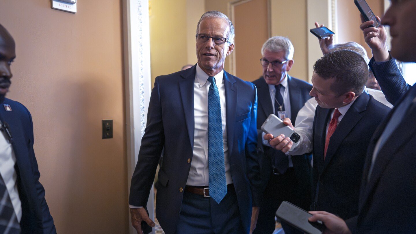 senators-prep-for-a-weekend-of-work-to-meet-trump’s-deadline-for-passing-his-tax-and-spending-cuts