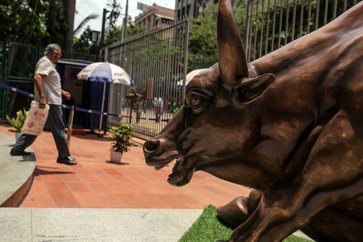 india’s-$5.4-trillion-stock-market-is-slowly-losing-its-edge-in-asia