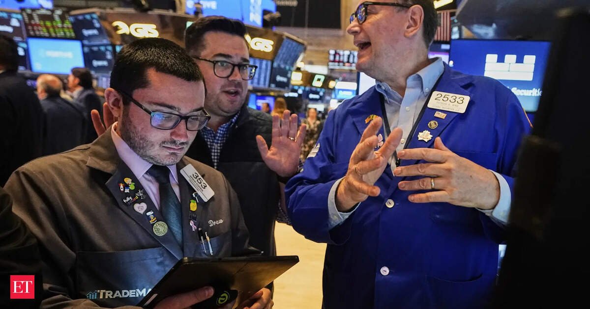 us-stock-market-outlook:-s&p-500,-dow-jones,-nasdaq-to-fall-or-continue-to-rise-on-monday?