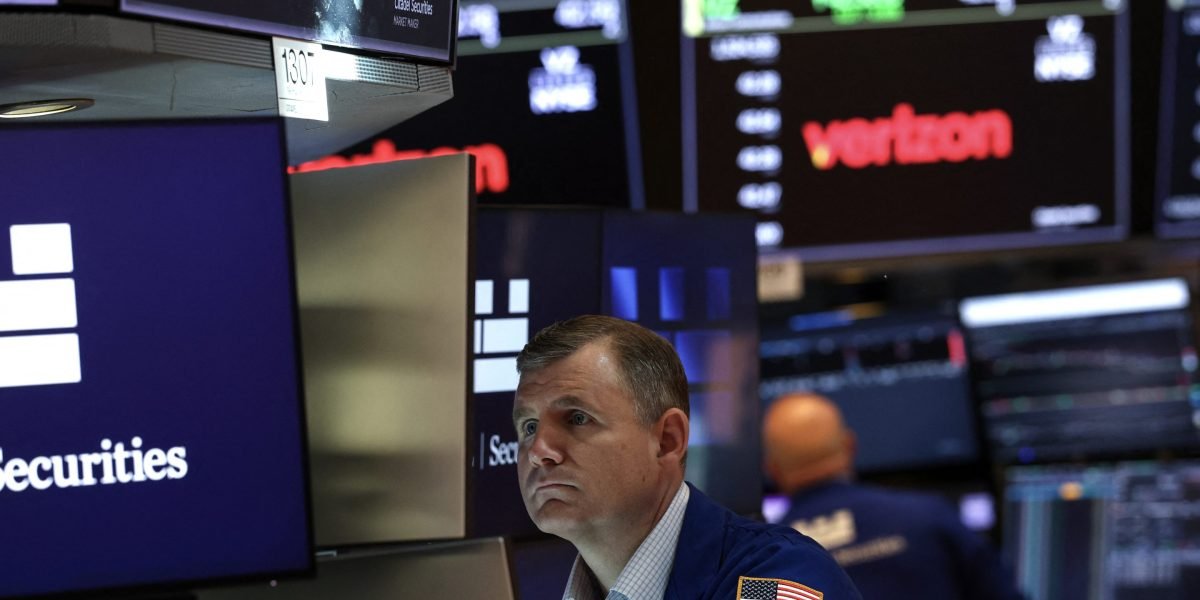 stock-market-closes-out-chaotic-quarter-on-a-high-note-as-s&p-500-notches-another-new-record