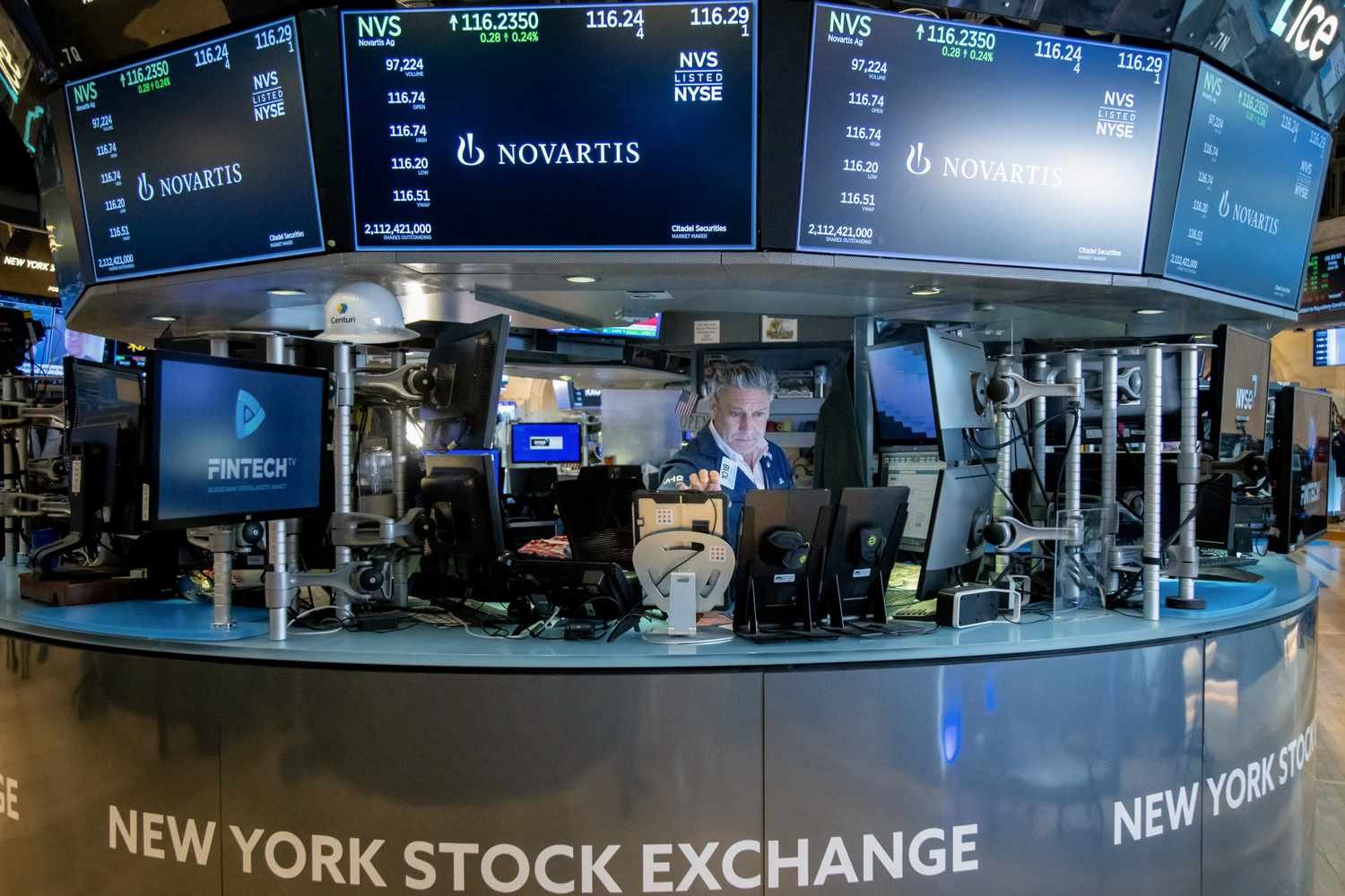 dow-jones-today:-stock-futures-slip-after-two-days-of-record-highs-for-s&p-500;-tesla-slides-as-musk-trump-fracas-revived