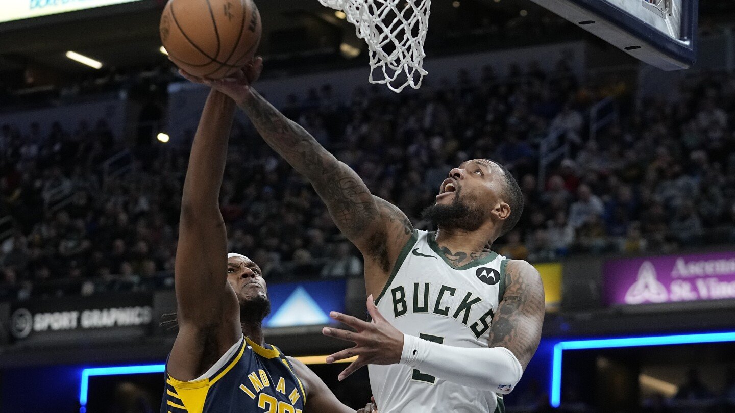 bucks-waiving-damian-lillard-and-signing-myles-turner,-ap-source-says,-in-a-free-agency-surprise