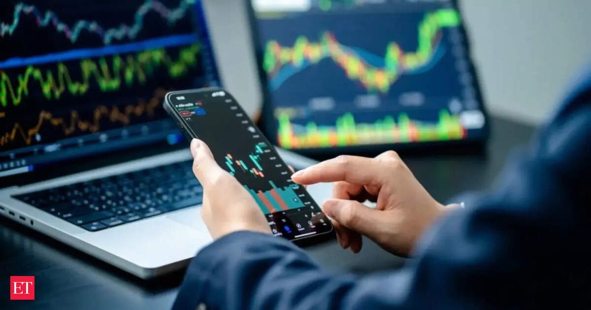 us-stock-market-futures-edge-higher-as-tech-sector-cools,-dow-gains-93-points,-investors-eye-trump-tax-bill-and-key-jobs-data