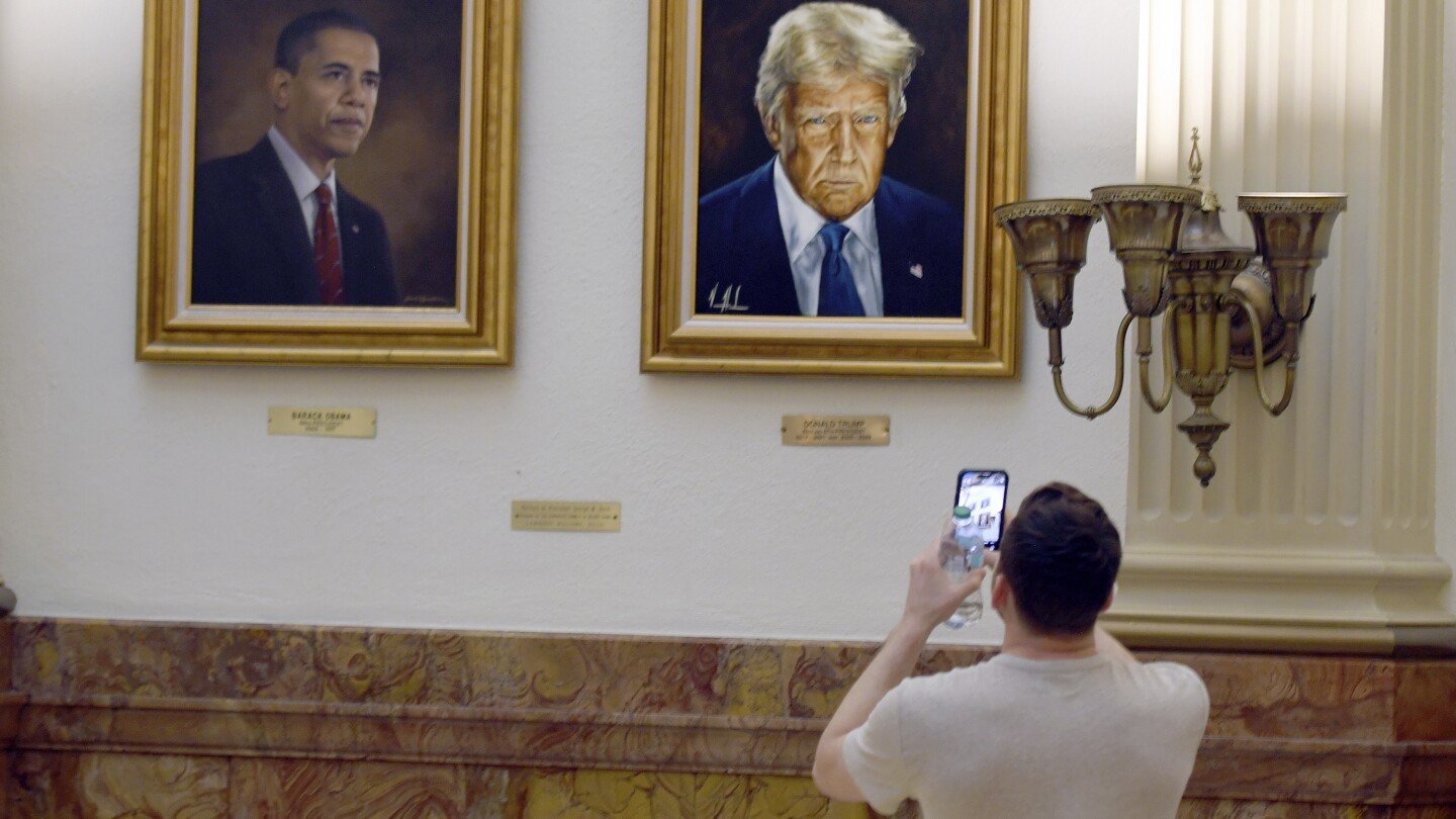 new-trump-portrait-donated-by-white-house-hangs-in-colorado-capitol-after-earlier-one-drew-his-ire