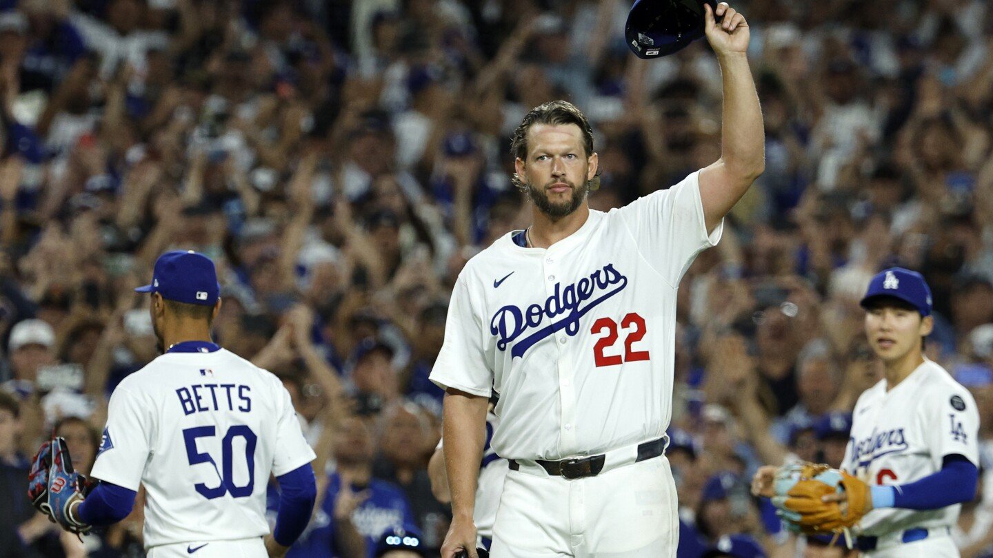 clayton-kershaw-eyes-3,000th-strikeout-milestone-in-front-of-home-fans-at-dodger-stadium