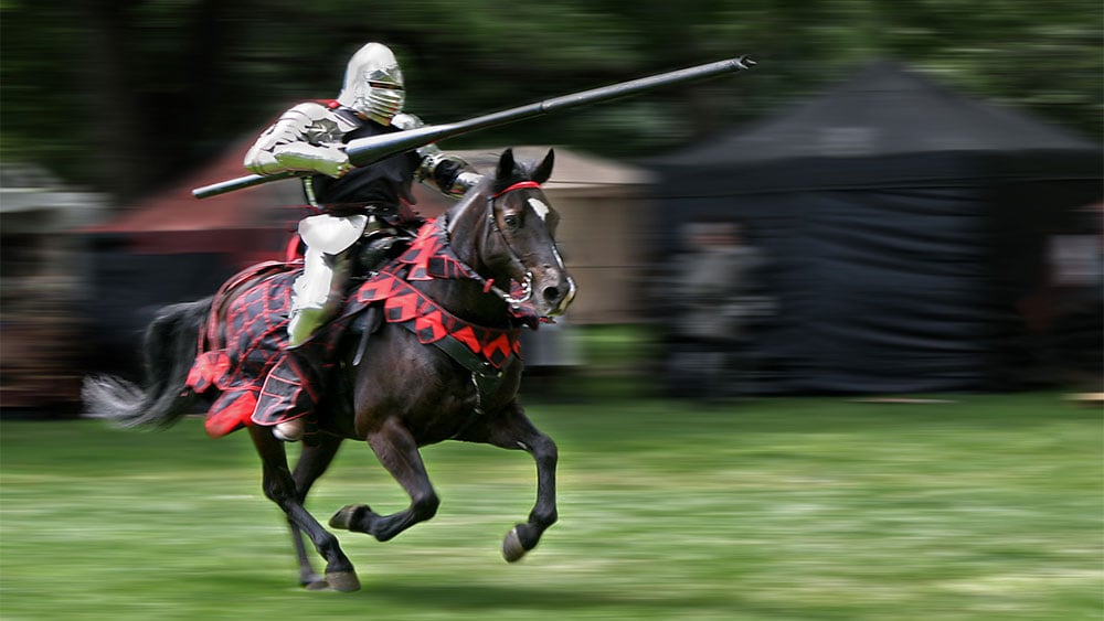 jousting-for-honors:-this-investing-stock-eyes-entry,-competes-with-robinhood-amid-33%-rally