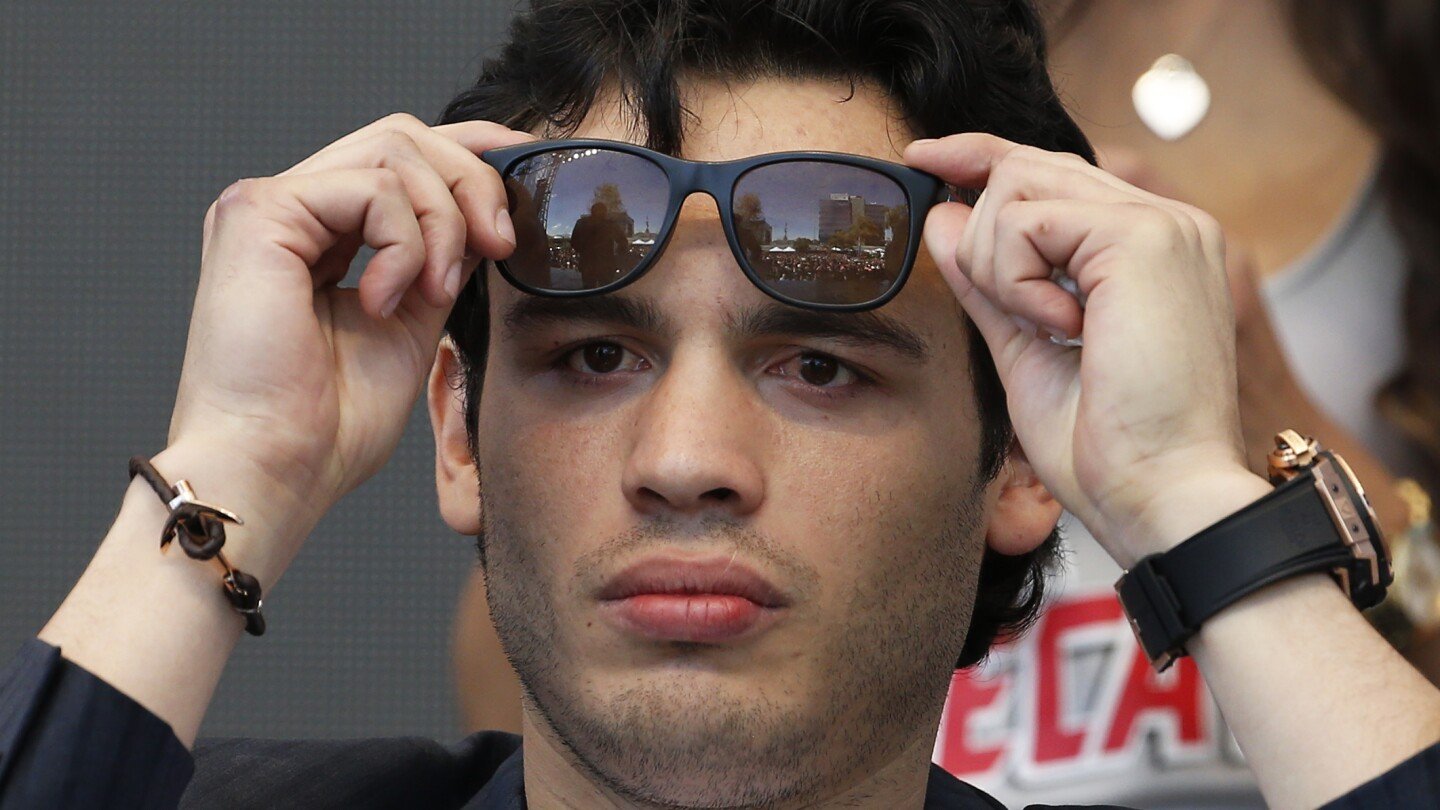 who-is-julio-cesar-chavez-jr.,-the-mexican-boxer-facing-deportation-from-the-us?