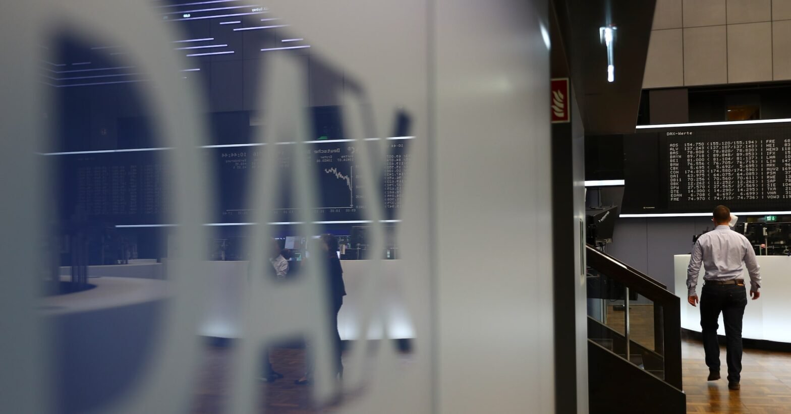 tariffs,-geopolitics-drag-on-european-ipos,-even-as-funds-flow-in