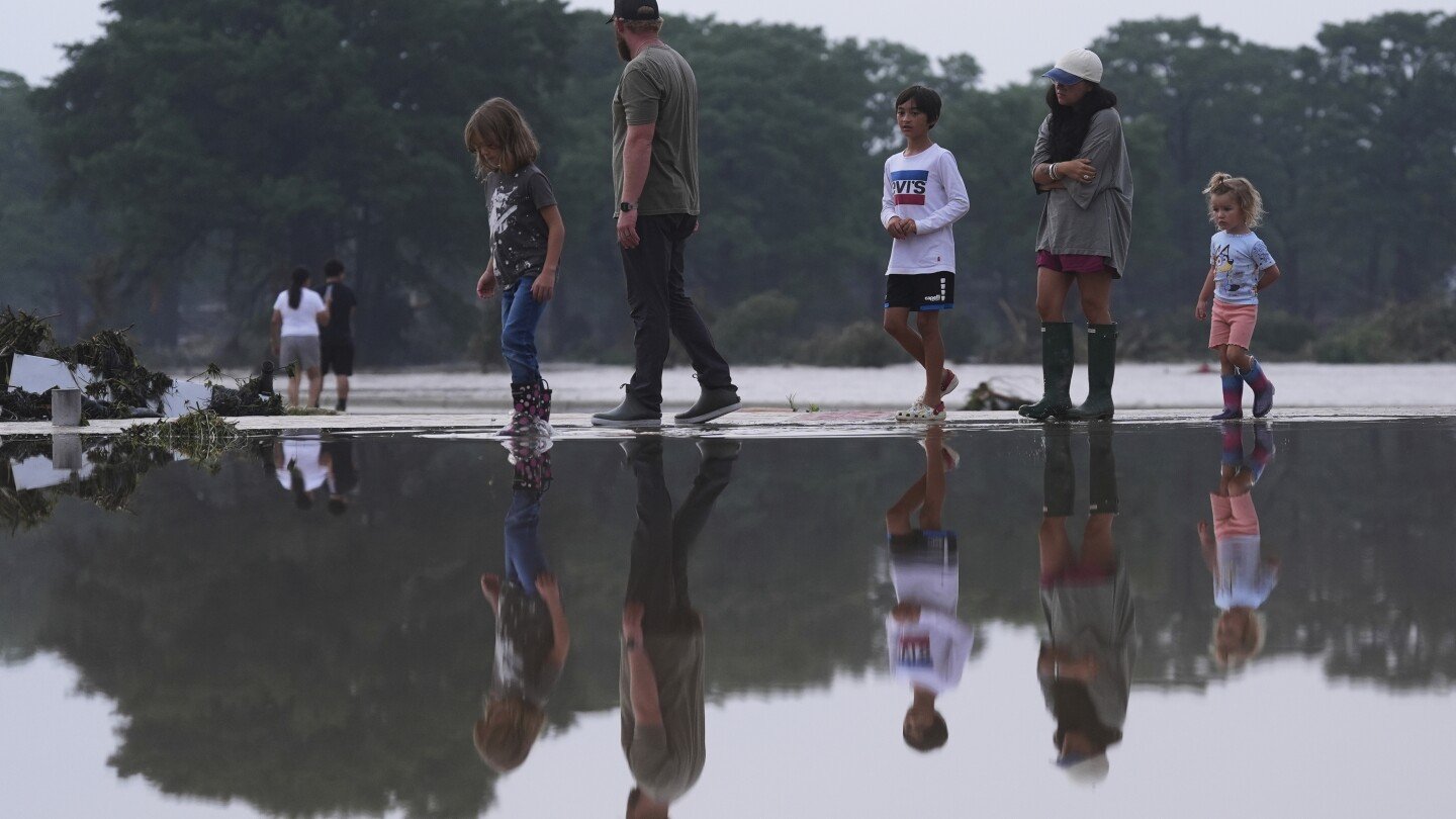 at-least-13-dead-in-texas-floods-and-more-than-20-children-missing-from-a-girls-summer-camp