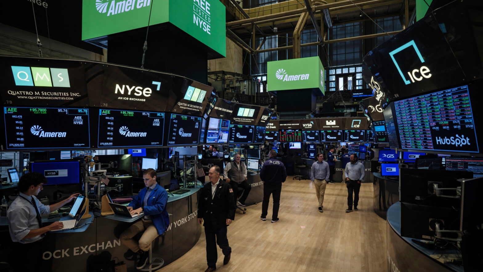 stocks-shake-off-tariff-threat-after-trump-extends-deadline