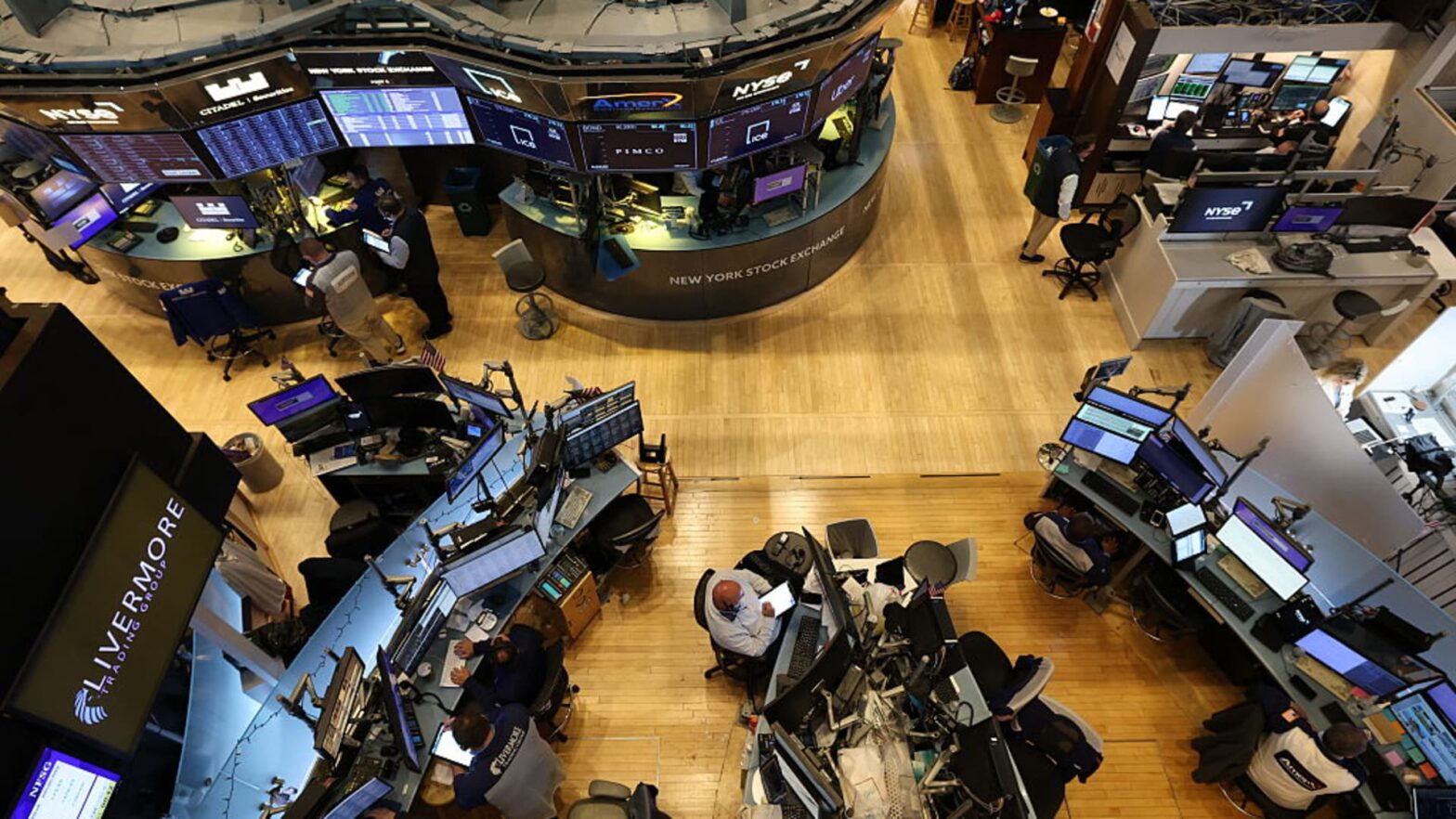 stock-futures-are-little-changed-as-investors-monitor-trump-tariff-developments:-live-updates