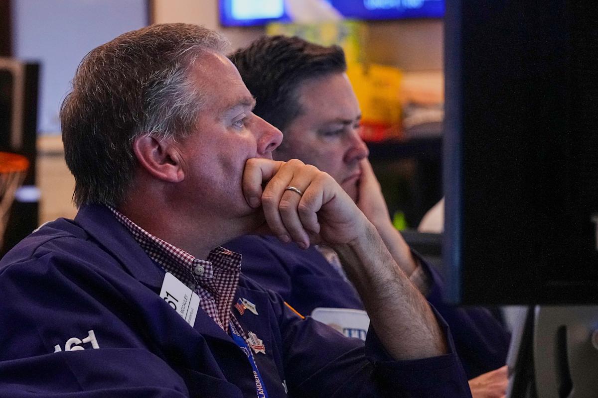 stock-market-today:-dow,-s&p-500,-nasdaq-edge-higher-as-nvidia’s-market-cap-hits-$4t,-trump-unveils-more-tariff-letters