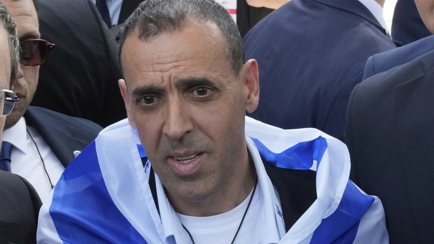 ‘hostage,’-eli-sharabi’s-memoir-about-life-in-hamas-captivity,-is-coming-to-the-us