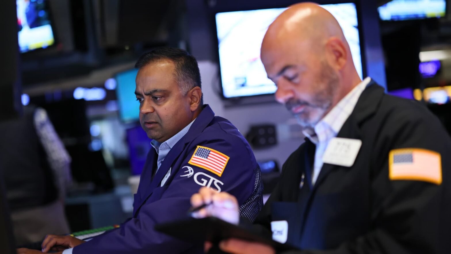 stock-futures-are-little-changed-after-s&p-500-posts-first-winning-session-in-three:-live-updates