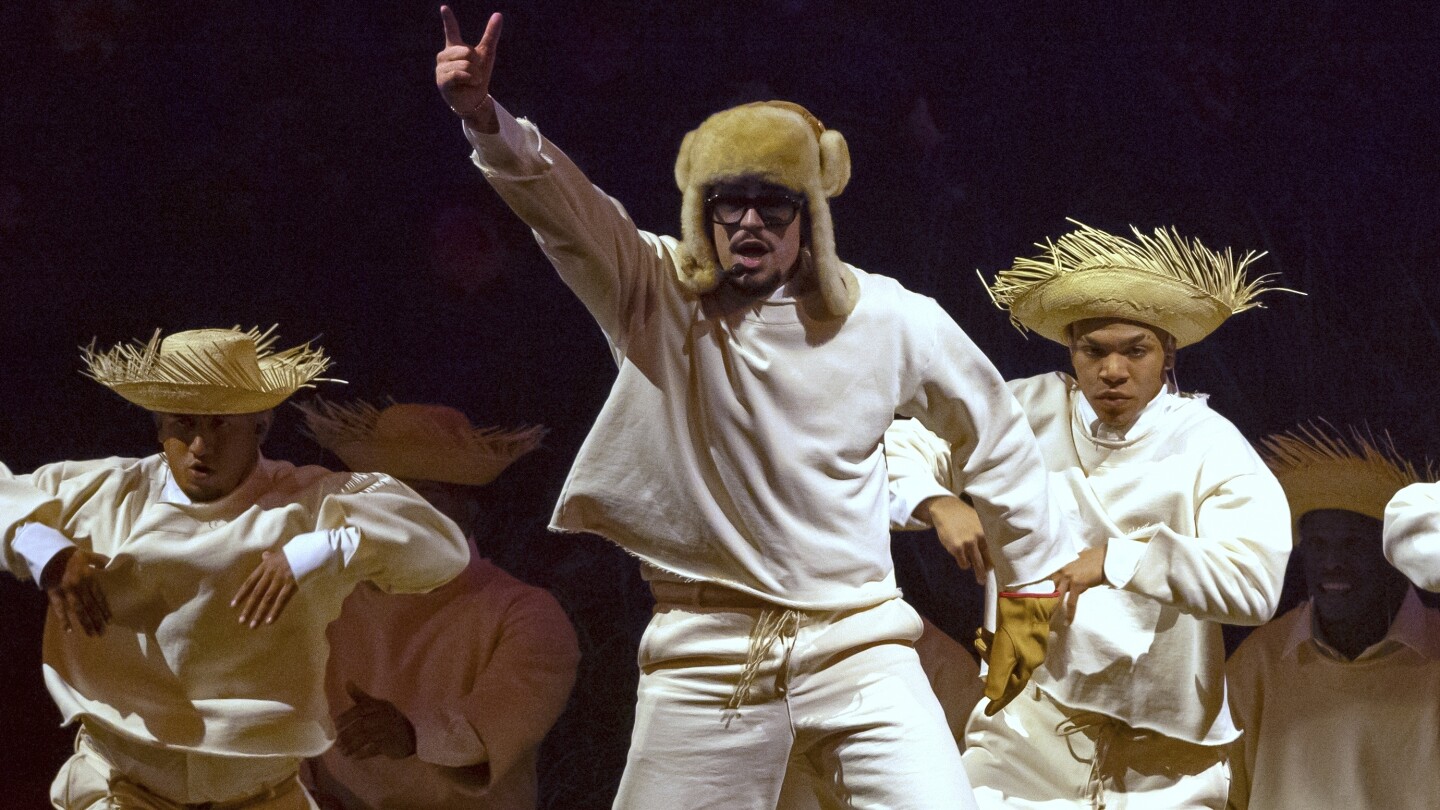 puerto-ricans-hope-for-change-as-bad-bunny-sings-about-the-island’s-turmoil-and-identity