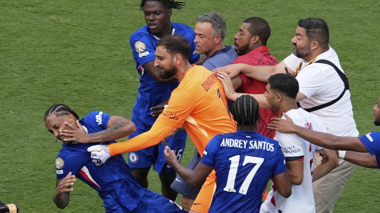 scuffle-breaks-out-at-end-of-club-world-cup-final-as-luis-enrique,-donnarumma-confront-joao-pedro