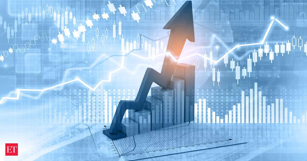 us-stock-market-future-slips-as-trump’s-30%-tariffs-rattle-global-trade;-dow,-s&p-500,-nasdaq-dip-while-boeing-jumps-and-apple,-tesla-slide-ahead-of-earnings,-cpi-data