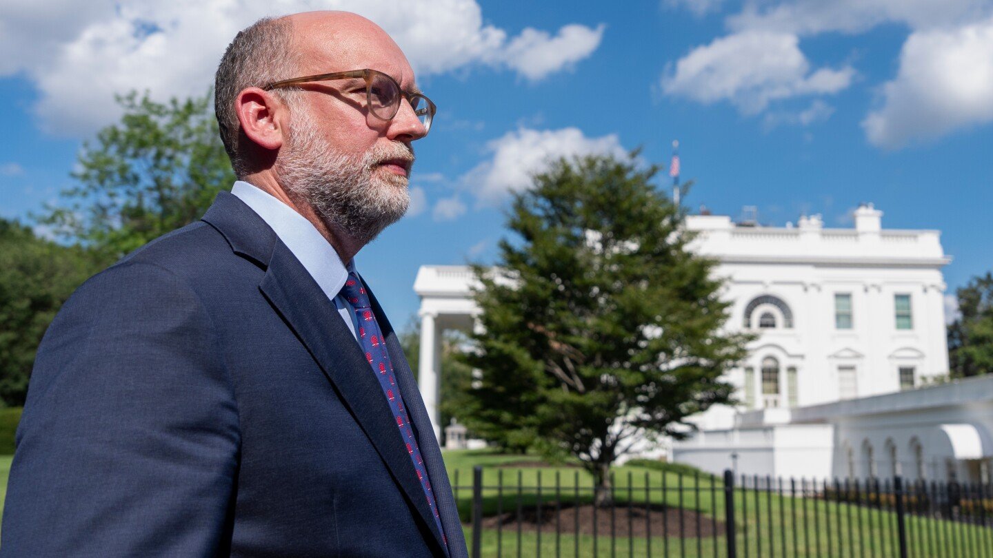 employees-at-the-nation’s-consumer-financial-watchdog-say-it’s-become-toothless-under-trump