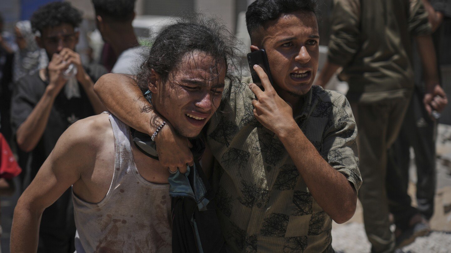 israel-orders-evacuations-in-central-gaza-as-ceasefire-talks-stall-and-military-offensive-widens