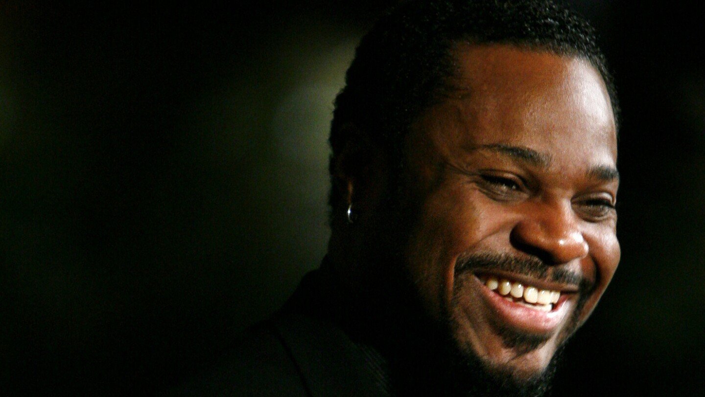 tracee-ellis-ross,-jennifer-hudson,-magic-johnson-and-more-react-to-death-of-malcolm-jamal-warner