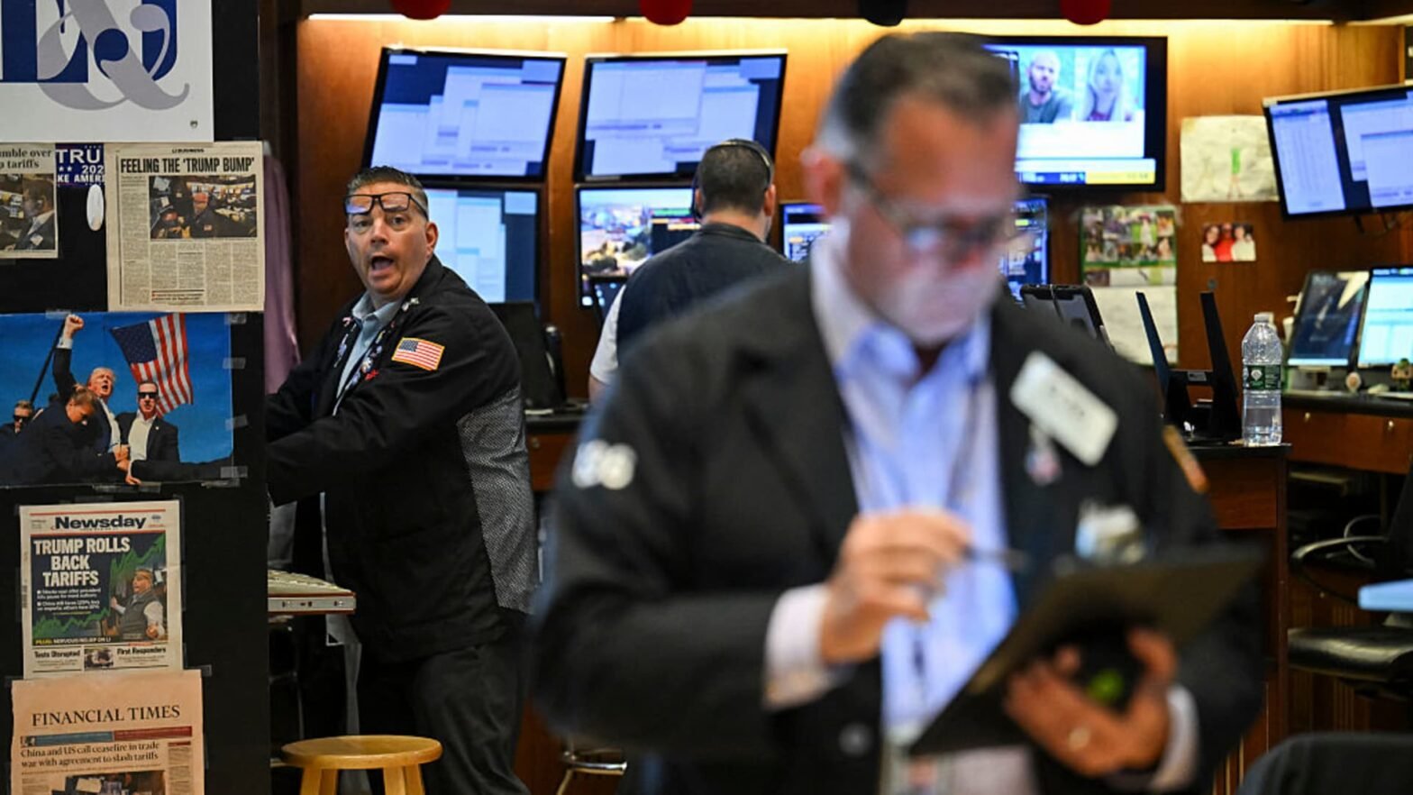 stock-futures-are-little-changed-after-s&p-500-posts-another-record-close:-live-updates