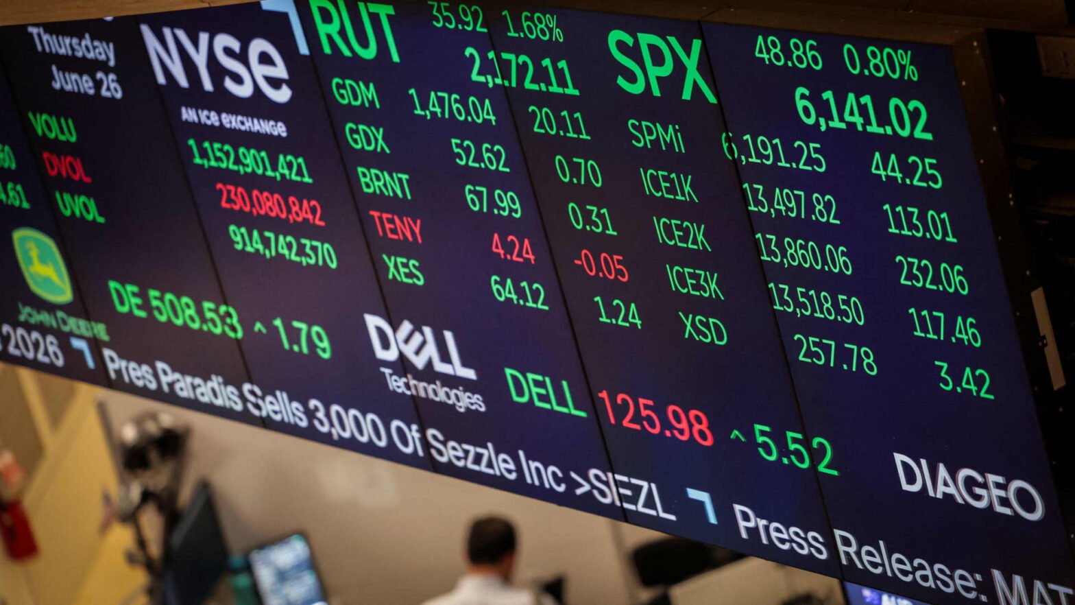 european-stock-exchanges-mull-24-hour-trading-to-attract-retail-investors-amid-us.-boom