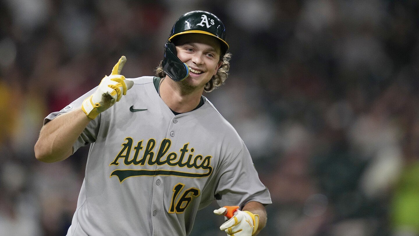 nick-kurtz-of-athletics-becomes-1st-mlb-rookie-to-hit-4-homers-in-a-game,-matches-total-base-record