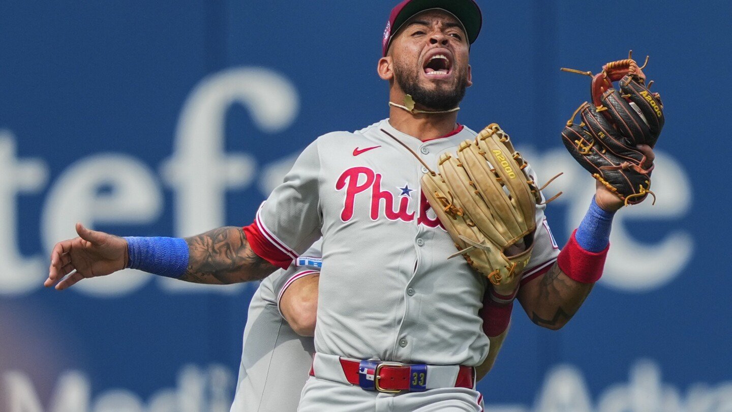 phillies’-sosa-feeling-better-after-collision-leaves-him-with-a-bruised-back