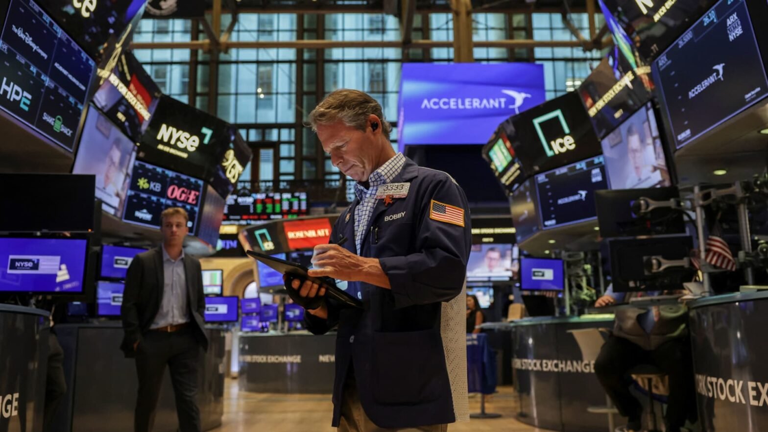 stock-futures-rise-as-us.-eu-trade-deal-kicks-off-a-hectic-week-for-markets:-live-updates