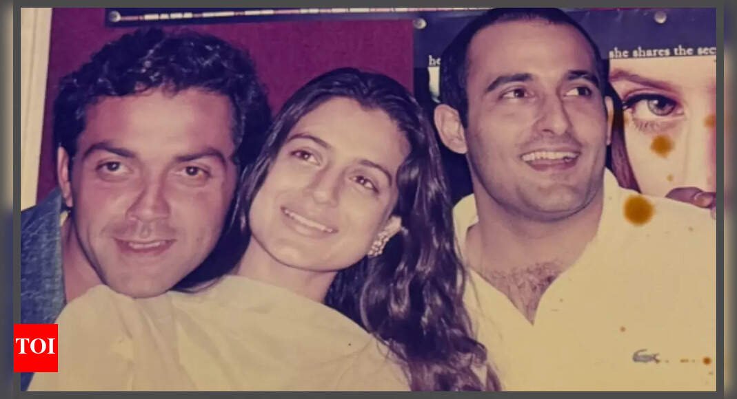ameesha-patel-shares-a-precious-throwback-photo-with-‘humraaz’-co-stars-bobby-deol-and-akshaye-khanna:-‘before-the-premiere-of…’-|