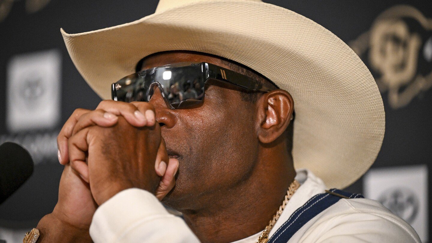 deion-sanders-had-bladder-cancer.-here’s-what-to-know-about-a-disease-that’s-more-common-in-men