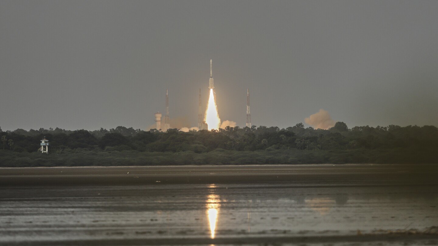 radar-satellite-launched-by-india-and-nasa-will-track-miniscule-changes-to-earth’s-land-and-ice