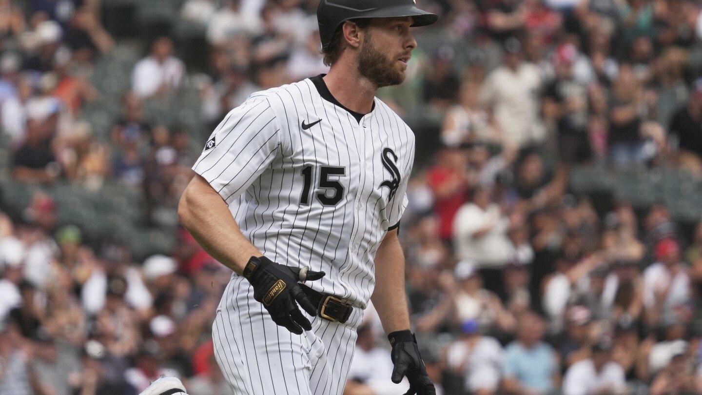 yankees-bolster-outfield,-acquire-veteran-austin-slater-from-the-white-sox