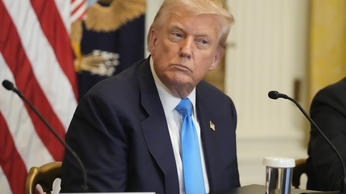 judge-orders-trump-administration-to-explain-why-order-to-restore-voice-of-america-wasn’t-followed