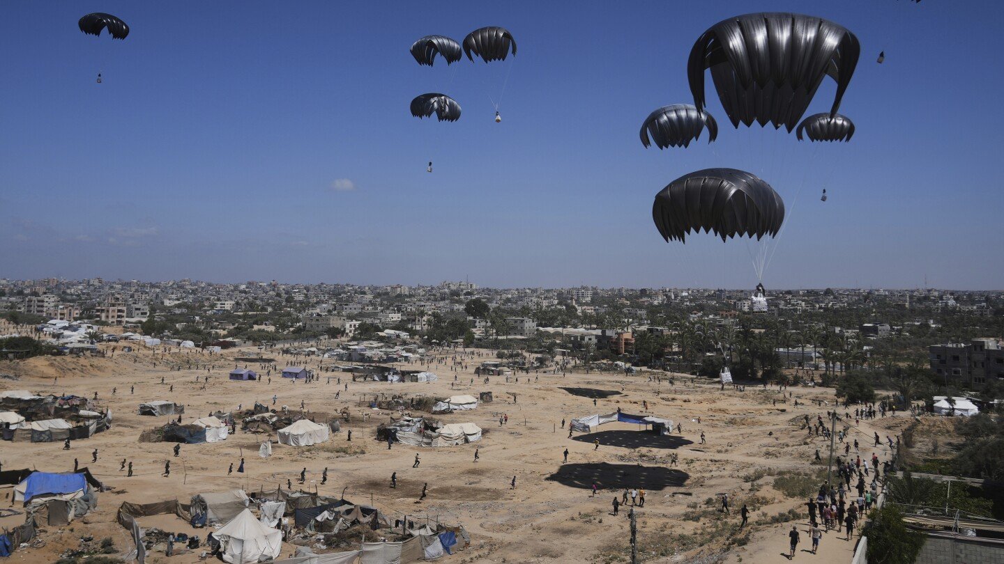 why-not-enough-food-is-reaching-people-in-gaza-even-after-israel-eased-its-blockade