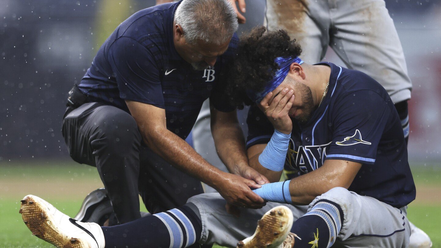 rays’-jonathan-aranda-collides-with-giancarlo-stanton-and-exits-game