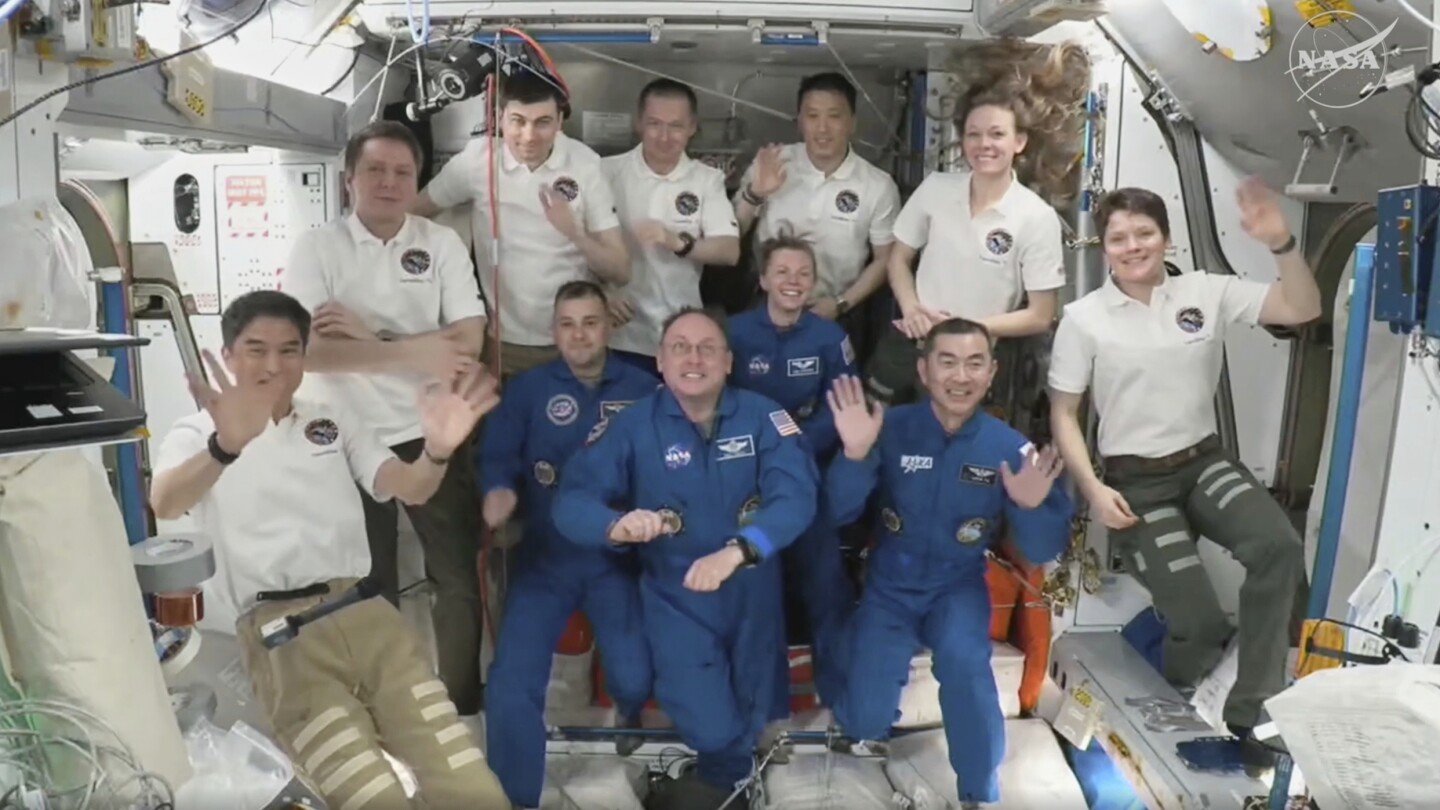 astronauts-take-express-flight-to-the-space-station,-arriving-15-hours-after-their-launch