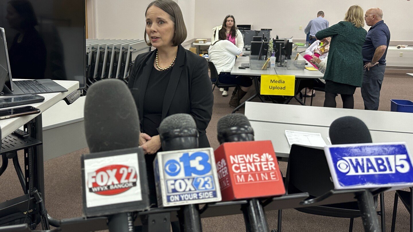 the-justice-department-seeks-voter-and-election-information-from-at-least-19-states,-ap-finds