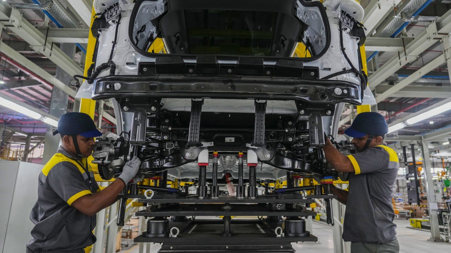 vietnam-automaker-vinfast-to-build-factory-in-india,-eyeing-growth-in-asia