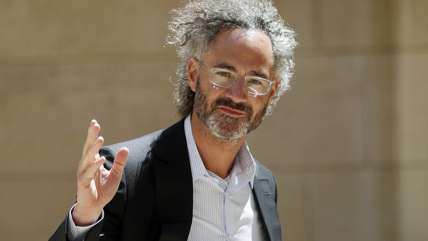 palantir-books-its-first-$1-billion-in-quarterly-sales-after-dodging-us-spending-cuts