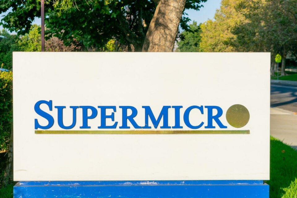 super-micro-computer-likely-to-report-lower-q4-earnings;-these-most-accurate-analysts-revise-forecasts-ahead-of-earnings-call-–-super-micro-computer-(nasdaq:smci)