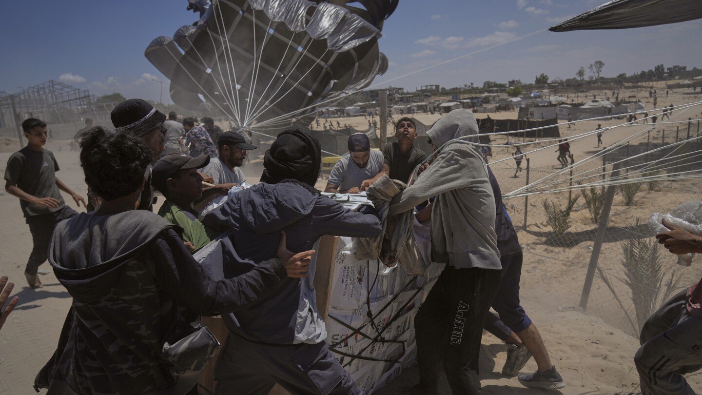 former-israeli-security-officials-call-to-end-the-war-in-gaza-as-netanyahu-hints-at-a-new-stage