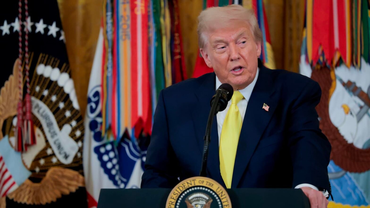 trump-warns-courts-against-knocking-down-tariffs,-says-duties-are-‘huge-positive’-for-stock-market